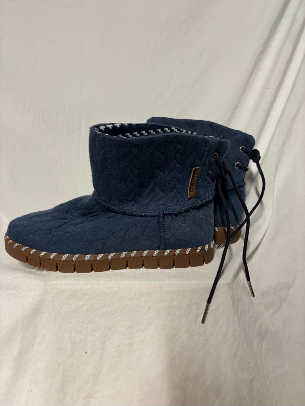 Muk Luks Never Worn Navy Cozy Quilted Booties Slippers with Hard Sole